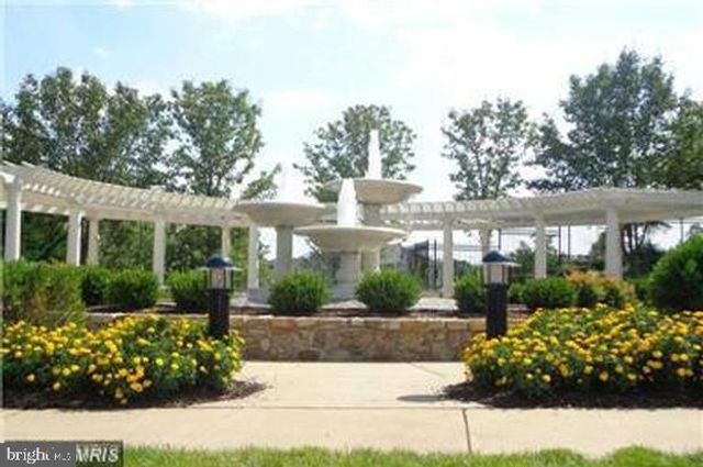 1205 SAUNDERS DR, Fredericksburg, VA 22401