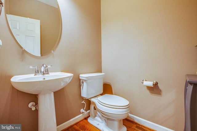 1205 SAUNDERS DR, Fredericksburg, VA 22401