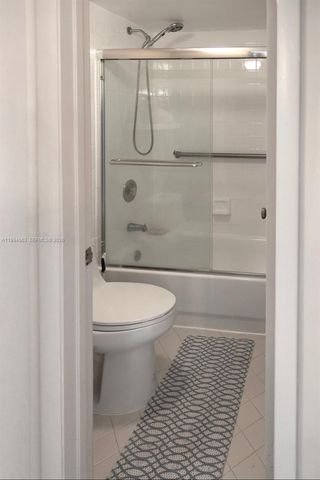 105 Lake Emerald Dr 708, Oakland Park, FL 33309