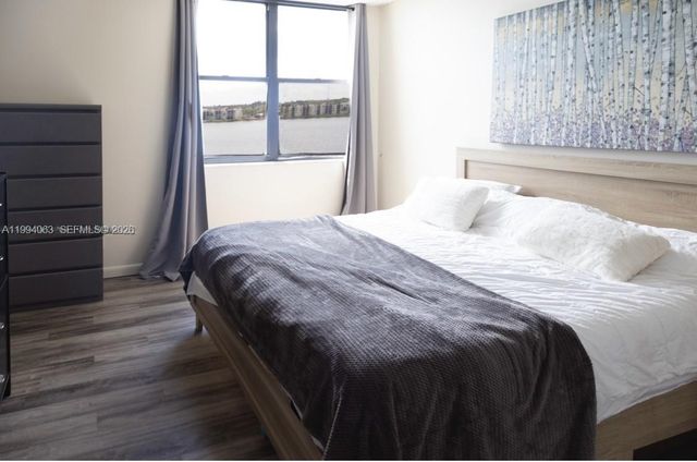 105 Lake Emerald Dr 708, Oakland Park, FL 33309