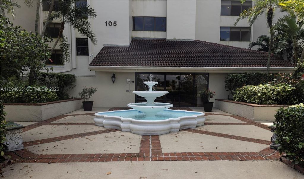 105 Lake Emerald Dr 708, Oakland Park, FL 33309