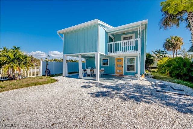 2430 Orange ST, St James City, FL 33956