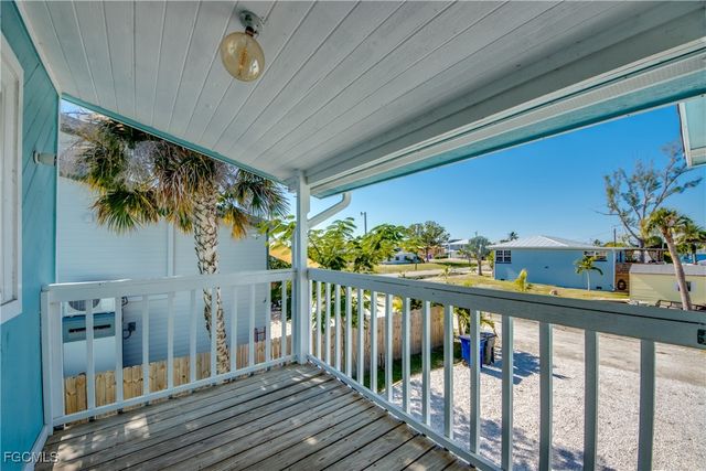 2430 Orange ST, St James City, FL 33956