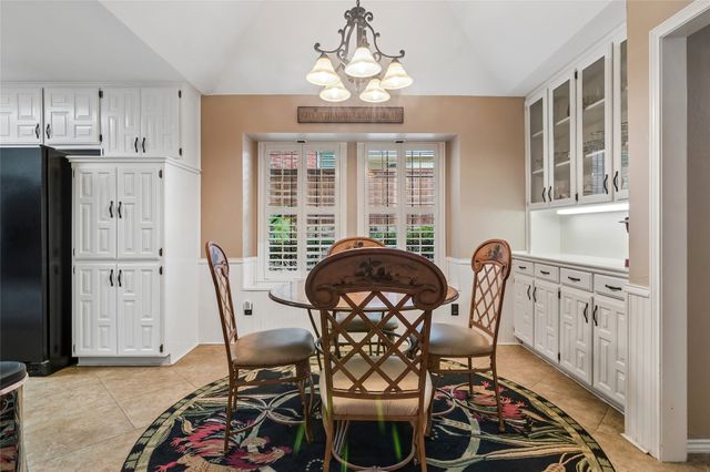 4008 Brookside Drive, Bedford, TX 76021