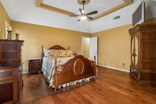 4008 Brookside Drive, Bedford, TX 76021