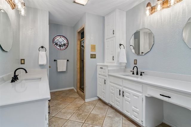4008 Brookside Drive, Bedford, TX 76021