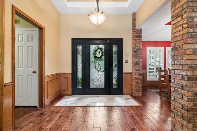 4008 Brookside Drive, Bedford, TX 76021