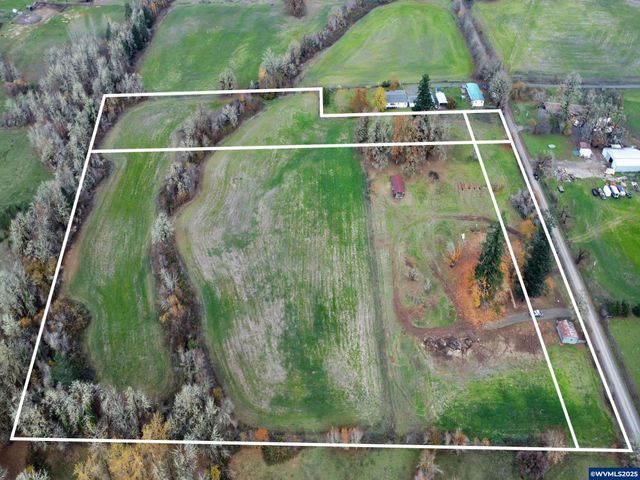 4515 Palmer Rd, Dallas, OR 97338