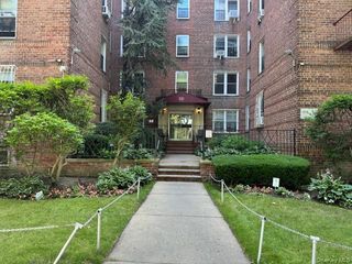 221 McDonald 1G, Brooklyn, NY 11218
