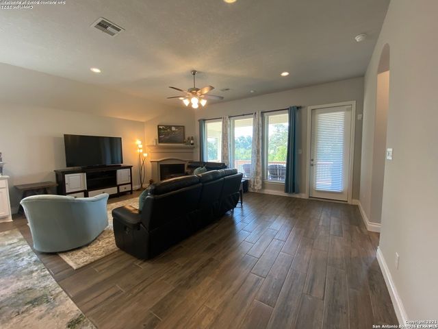 549 Tobacco Pass, New Braunfels, TX 78132