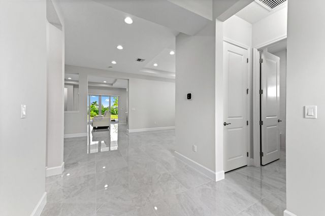 14236 Gray Bark Bend, The Acreage, FL 33470