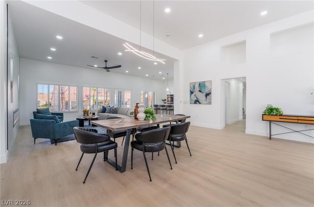 2528 Sunup Drive, Las Vegas, NV 89134