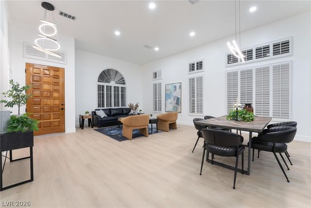 2528 Sunup Drive, Las Vegas, NV 89134