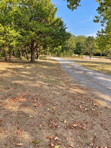 1451 County Road 107, Whitesboro, TX 76273