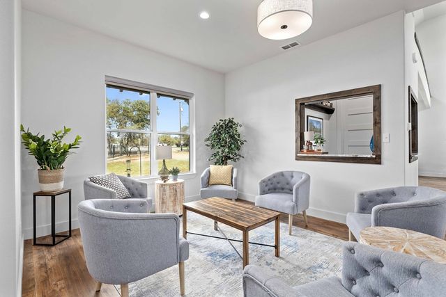 584 Oak Point Dr, May, TX 76857