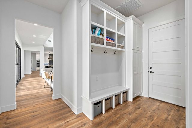 584 Oak Point Dr, May, TX 76857