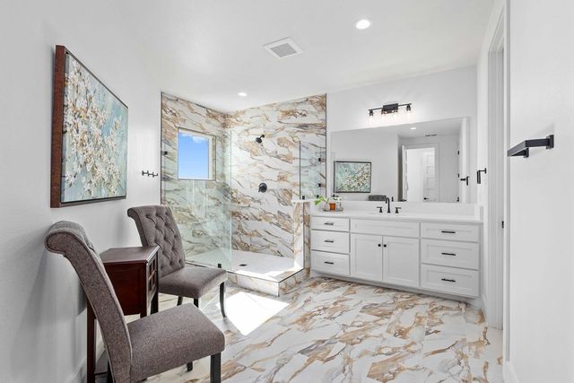 584 Oak Point Dr, May, TX 76857