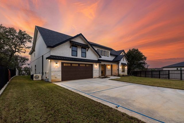 584 Oak Point Dr, May, TX 76857