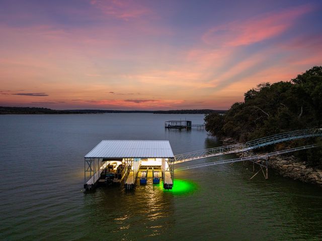 584 Oak Point Dr, May, TX 76857