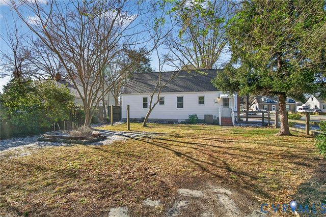 500 Highland Dr, Highland Springs, VA 23075