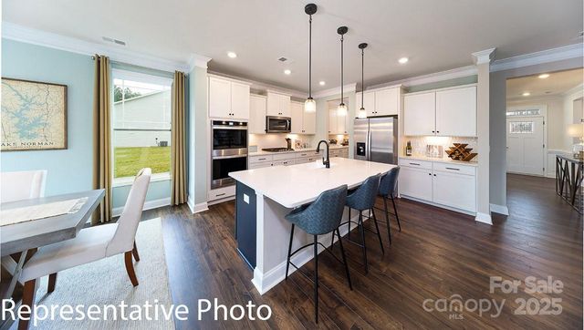 7175 Sylvan Retreat Drive, Denver, NC 28037