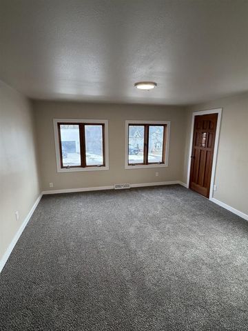 229 W Mill Street, Poynette, WI 53955