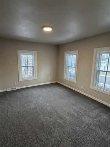 229 W Mill Street, Poynette, WI 53955