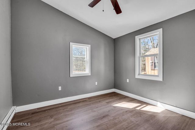 11 Market Street, Bayville, NJ 08721