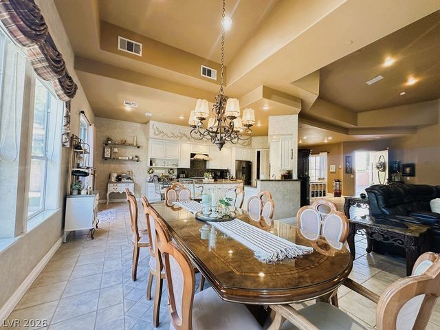27 Via Paradiso Street, Henderson, NV 89011