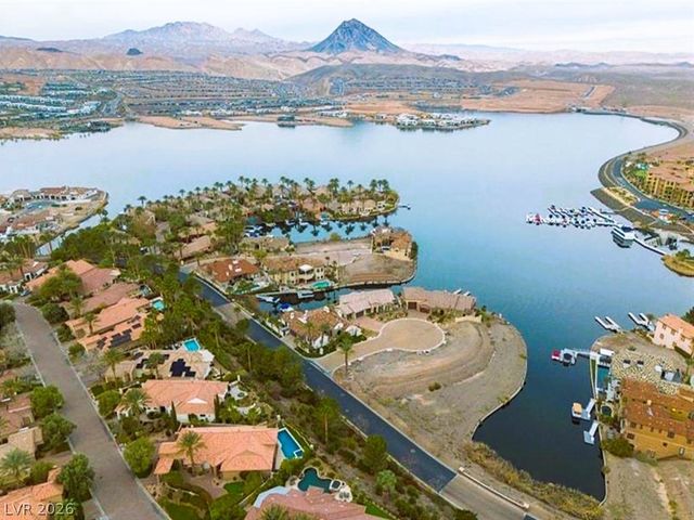 27 Via Paradiso Street, Henderson, NV 89011