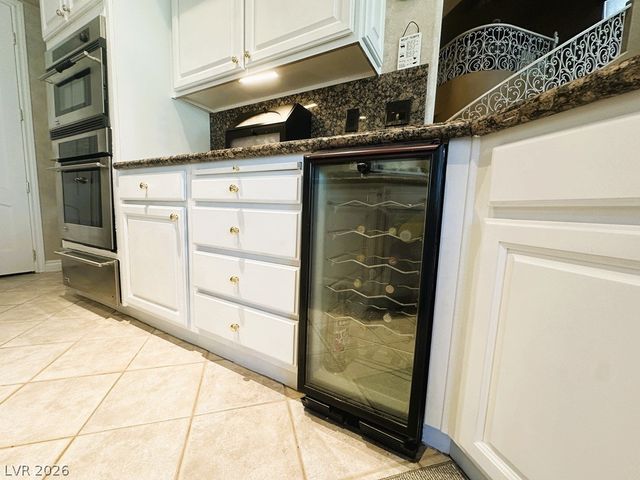 27 Via Paradiso Street, Henderson, NV 89011