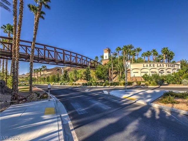 27 Via Paradiso Street, Henderson, NV 89011