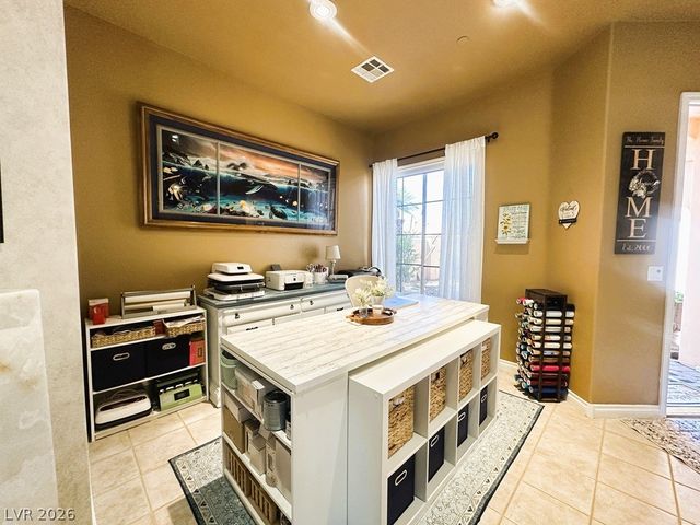27 Via Paradiso Street, Henderson, NV 89011
