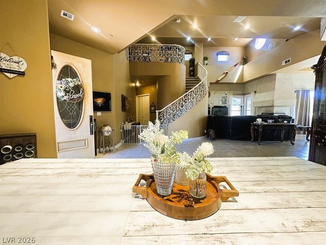 27 Via Paradiso Street, Henderson, NV 89011
