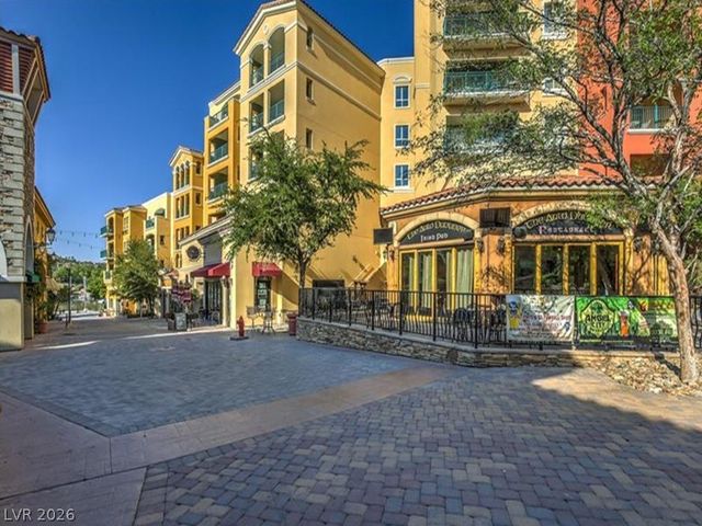 27 Via Paradiso Street, Henderson, NV 89011