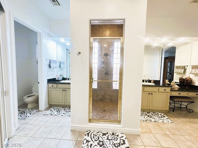 27 Via Paradiso Street, Henderson, NV 89011