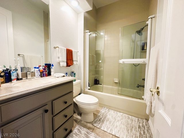 27 Via Paradiso Street, Henderson, NV 89011