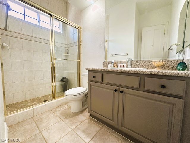 27 Via Paradiso Street, Henderson, NV 89011