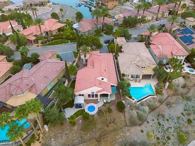 27 Via Paradiso Street, Henderson, NV 89011