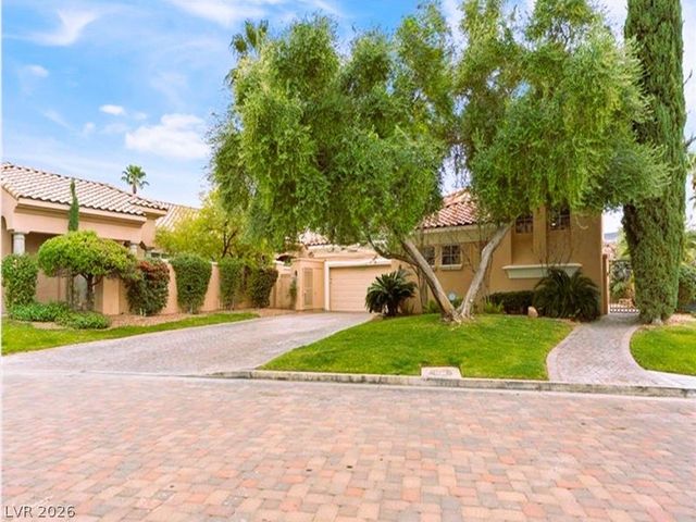 27 Via Paradiso Street, Henderson, NV 89011