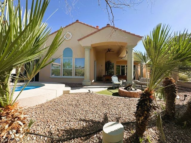 27 Via Paradiso Street, Henderson, NV 89011