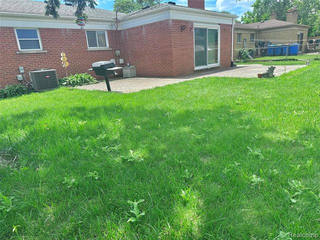 4541 Marlow Drive, Warren, MI 48092