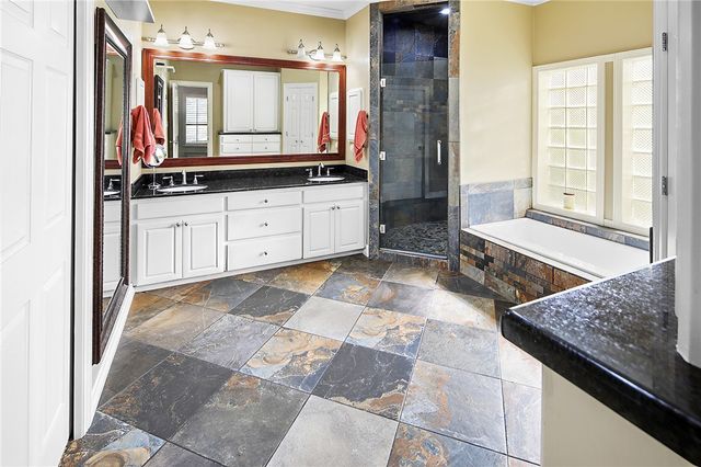 6 Lori Lane, College Station, TX 77845