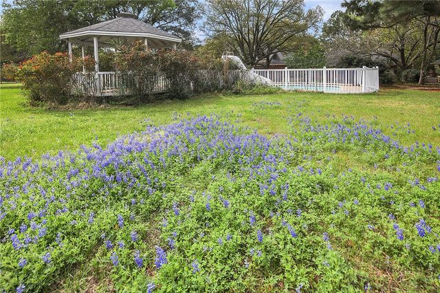 6 Lori Lane, College Station, TX 77845