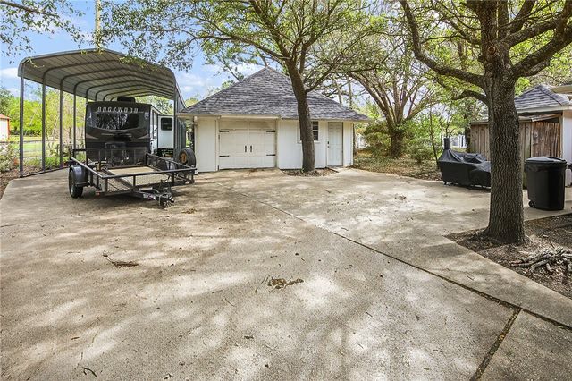 6 Lori Lane, College Station, TX 77845