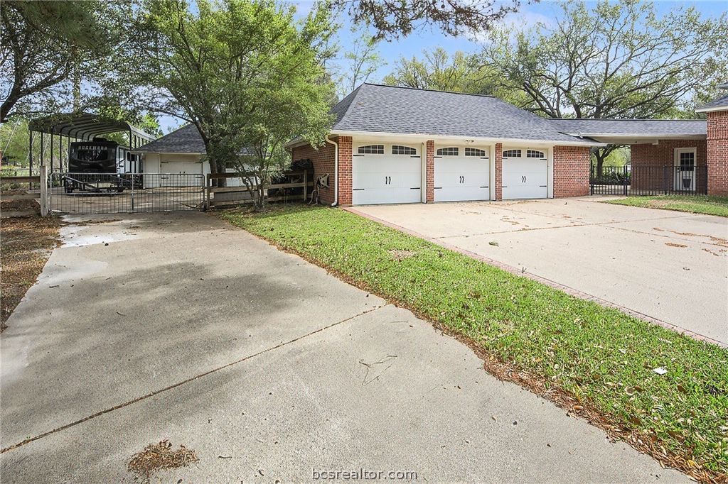 6 Lori Lane, College Station, TX 77845 — photo 4