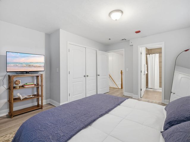 89 West Main 207, Northborough, MA 01532