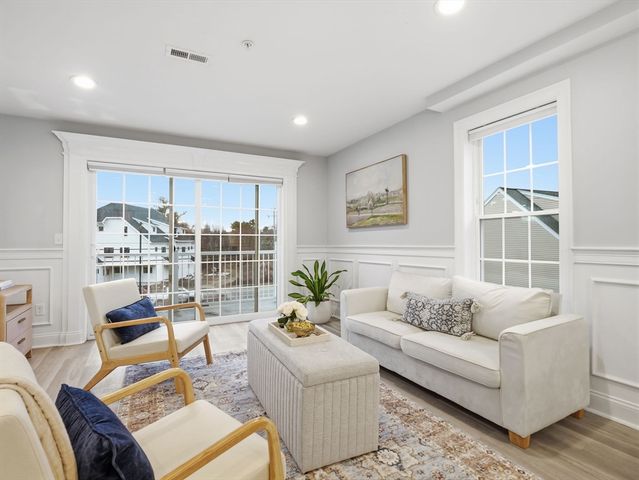 89 West Main 207, Northborough, MA 01532