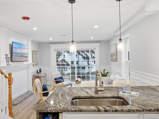 89 West Main 207, Northborough, MA 01532