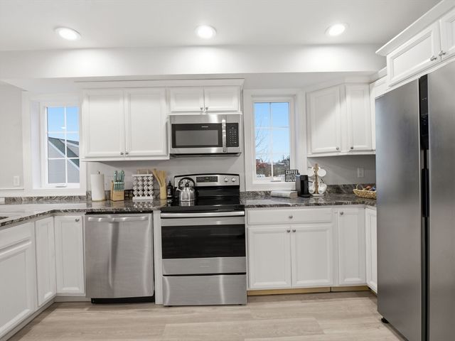 89 West Main 207, Northborough, MA 01532